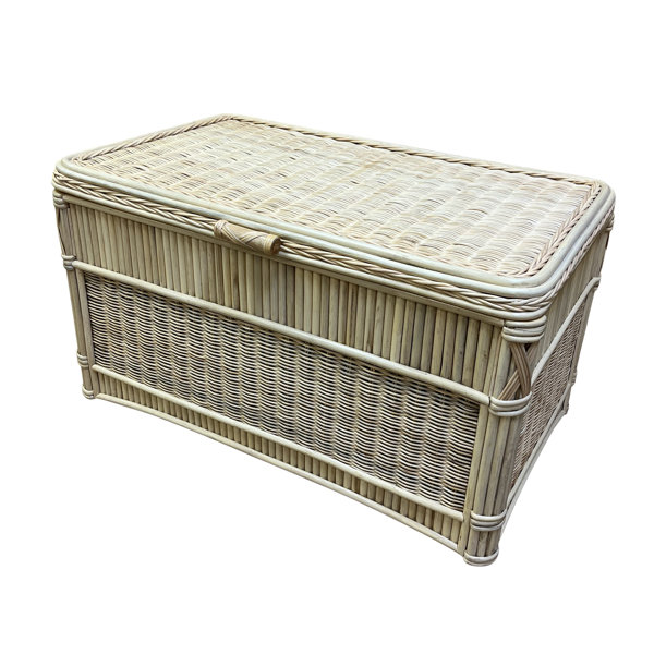 White wicker blanket online box